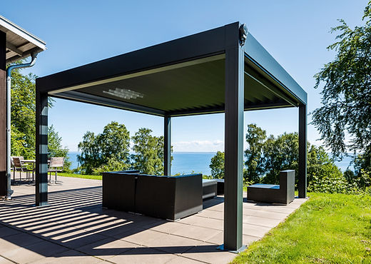 Get custom MagnaTrack motorized screens in Fort Wayne, IN from certified installers.